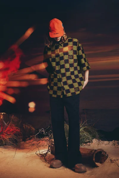 Look 17